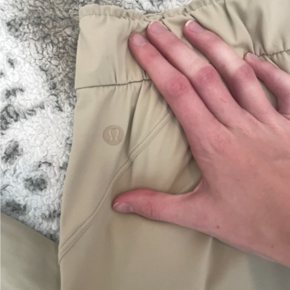 Lululemon Keep Moving Pant 7/8 High-Rise
Trench - Picture 2 of 4